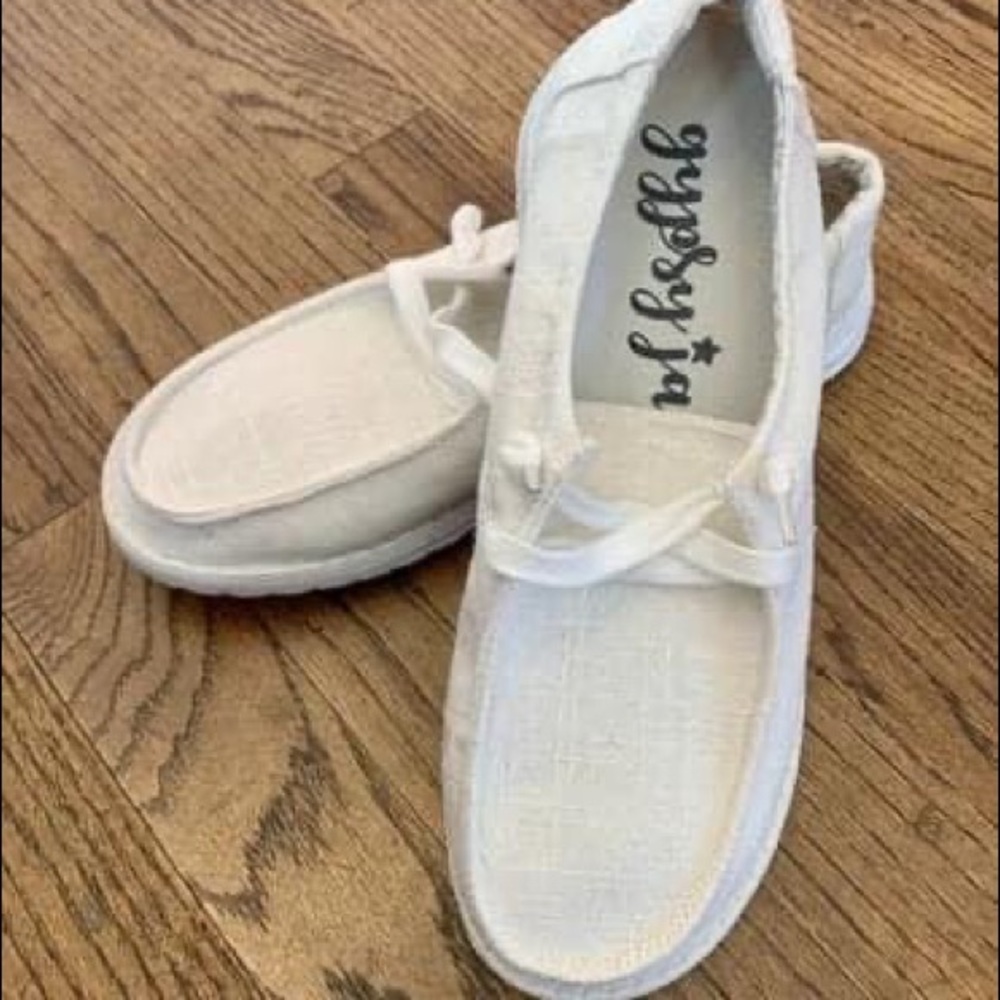 White Gypsy jazz shoes